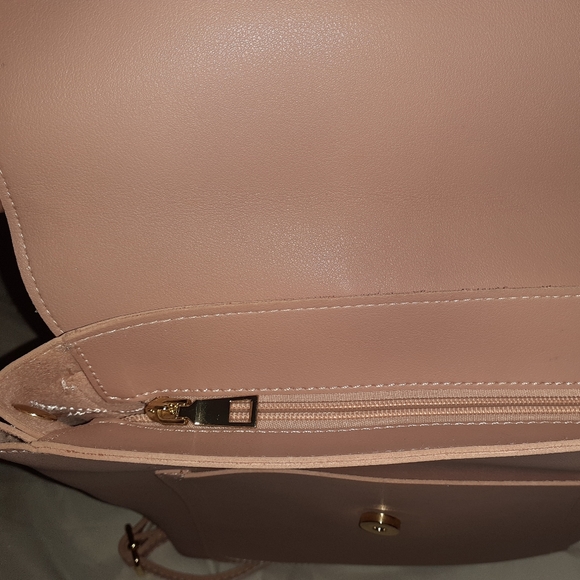 Handbag/ Backpack - Picture 2 of 4